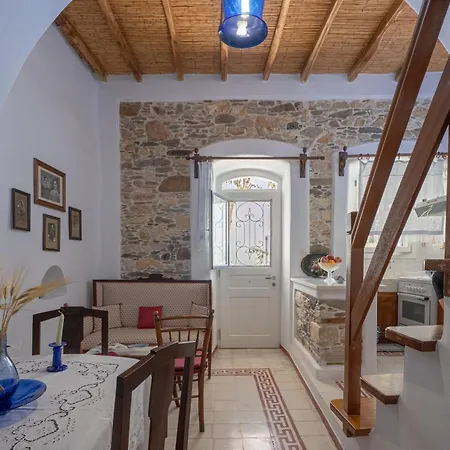 Marousω's μaisonette Ferienhaus *